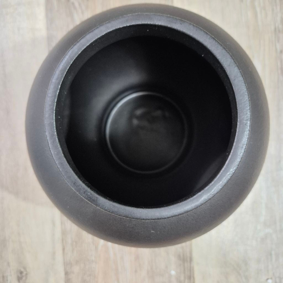 Hotel Collection‎ Rounded Porcelain Vase - Picture 5 of 8